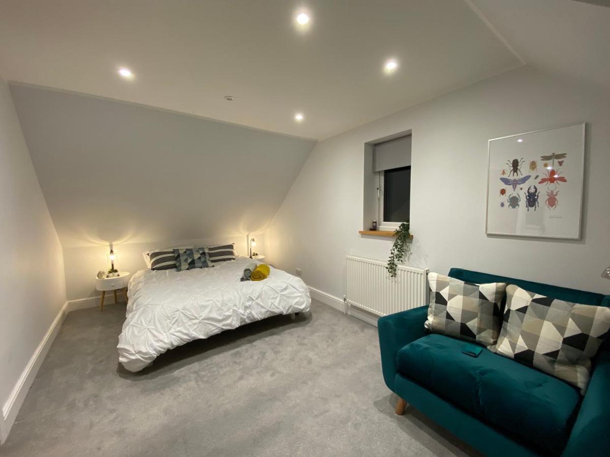 Unique Luxury Detached Apartment In Windsor That Sleeps 4 Buitenkant foto